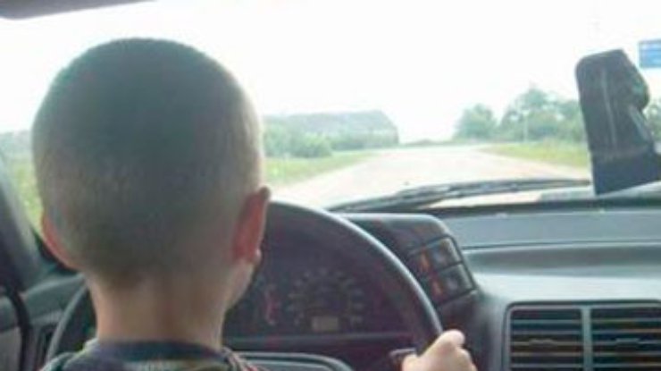 Шестилетний американец угнал машину собственных родителей
