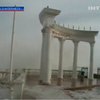 В Крыму второй день продолжается шторм