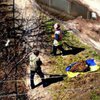 Черниговские коммунальщики собирали мусор в украинский флаг, - СМИ
