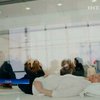 В американском музее выставили инсталляцию со спящей голливудской актрисой