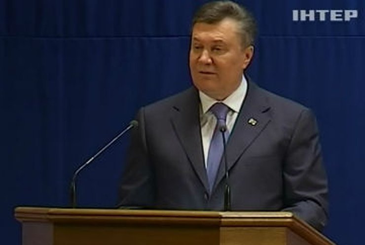 Янукович подписал часть законов принятых на "выездном" заседании Рады