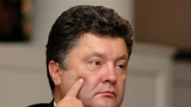 Порошенко допустил ошибку, не проголосовав за отставку Кабмина, - политолог