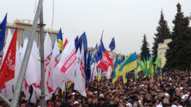 Акция "Вставай Украина!" в Сумах прошла без нарушений
