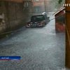 На юге Китая не прекращаются наводнения и оползни