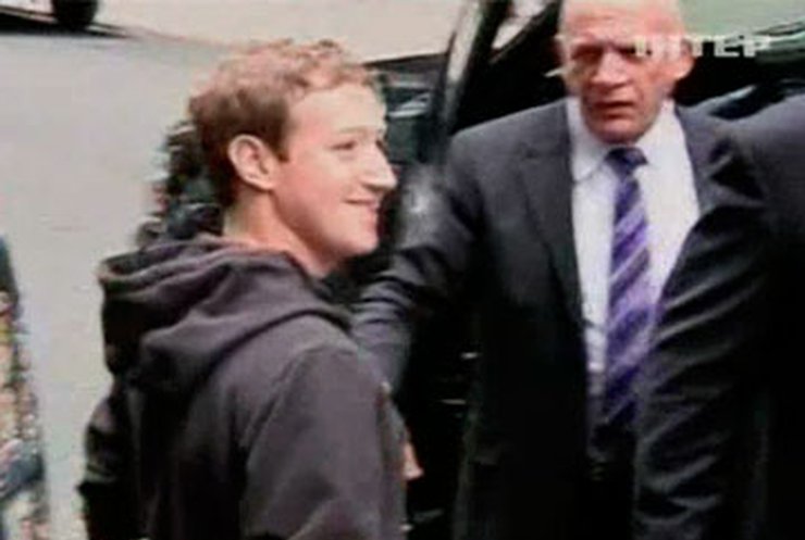 Марк Цукерберг отказался от зарплаты в Facebook