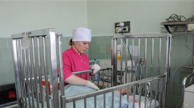 На Тернопольщине гаишники помогли спасти шестимесячную девочку