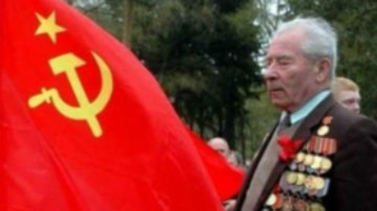 Суд приостановил запрет советской символики в Тернополе, - СМИ