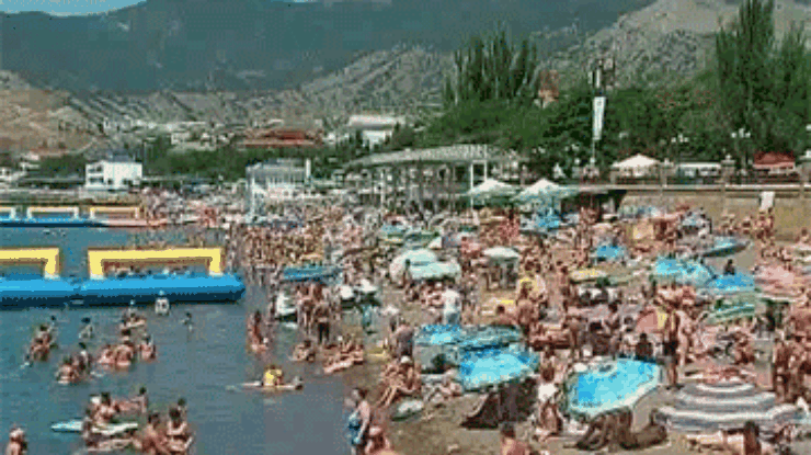 В Крыму откроют 300 бесплатных пляжей