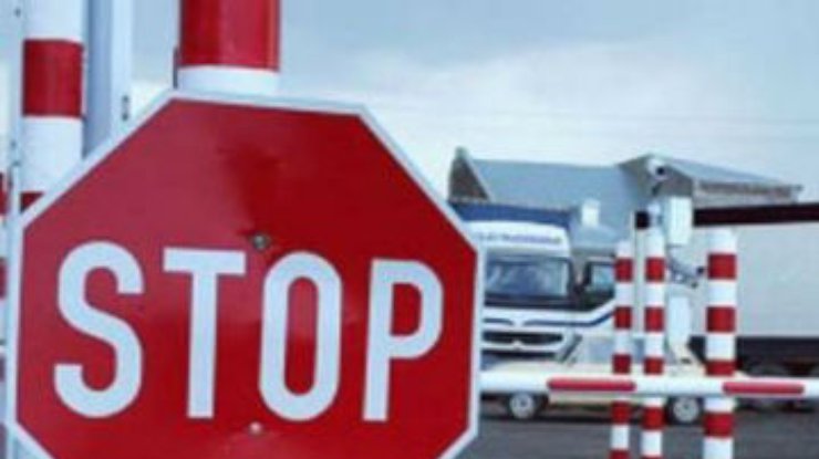 У Азарова заступились за кондитеров, экспортирующих продукцию в Беларусь