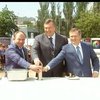 Янукович заложил баскетбольную арену в Днепропетровске