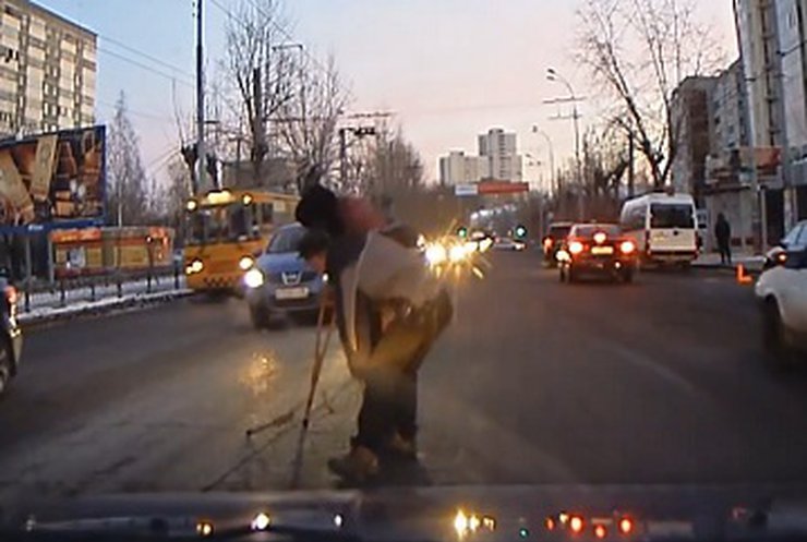Видео казахстанца о добрых поступках до слез растрогало интернет