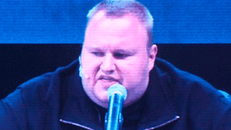 Основатель Megaupload обвинил Google и Facebook в нарушении своего патента