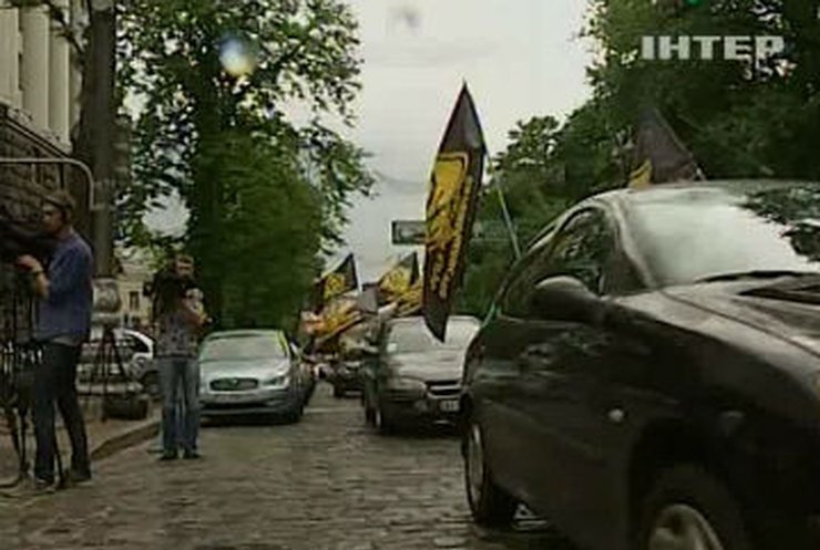 В Киеве автомобилисты протестовали против повышения цен на бензин