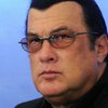 Сигал будет подрабатывать рекламой российских пулеметов?