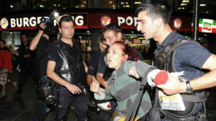 В Турции арестовали 24 блогеров за антиправительственную пропаганду