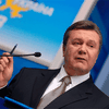 Взгляд: Янукович весь в белом