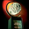 В Нью-Йорке вручили театральные "Оскары" - премии Tony