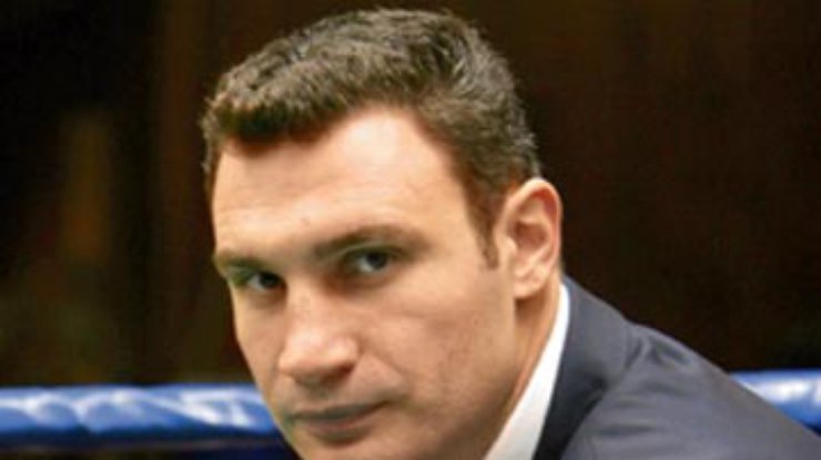 Политолог прогнозирует, что летом Кличко может покинуть акцию "Вставай, Украина!"
