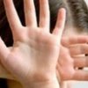 Отец 10 лет пытал детей током, бил арматурой и кормил фекалиями