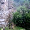 На Тернопольщине погибла девушка, сорвавшись со скалы