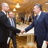 Янукович применил прием
