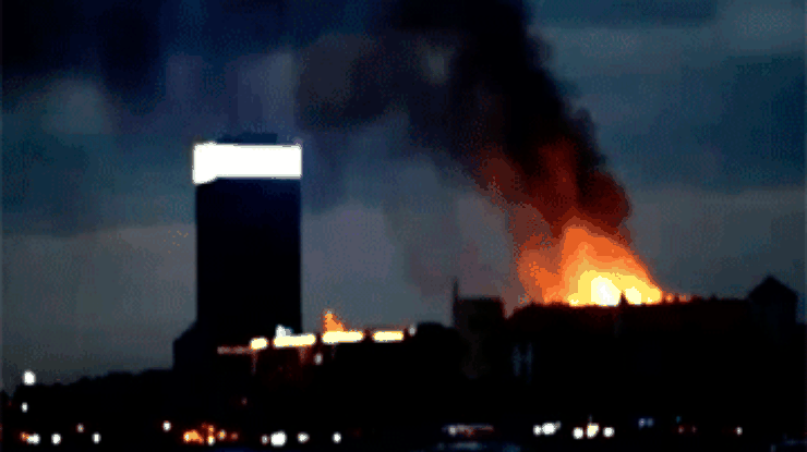В Латвии горел президентский дворец