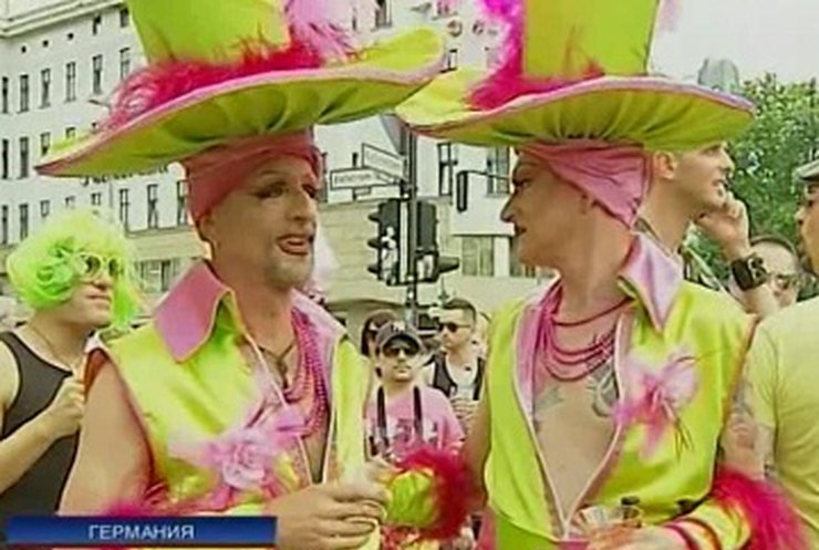 В Берлине прошел ежегодный гей-парад