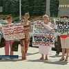 Родственники заключенных провели в Луганске митинг против пыток в тюрьмах