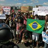 Во время акций протеста в Бразилии пострадали более 50 журналистов