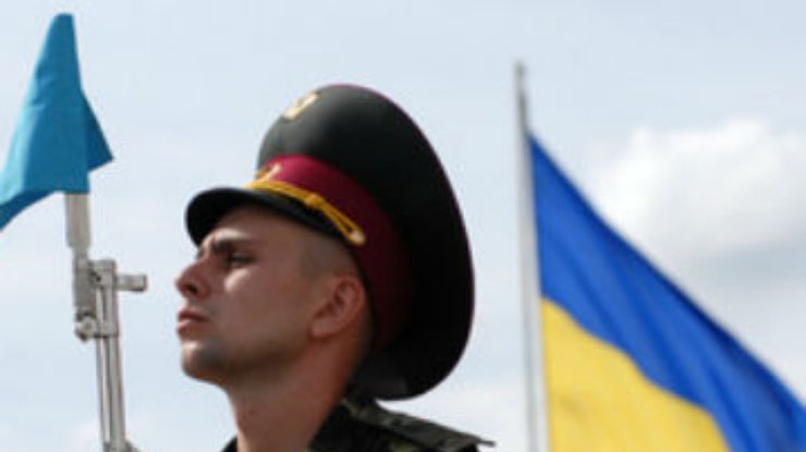 Минобороны запросило у Азарова еще 31 миллиард гривен на армию