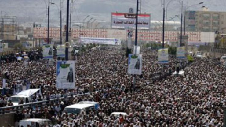 В Египте на площадь Тахрир сходятся тысячи противников Мурси
