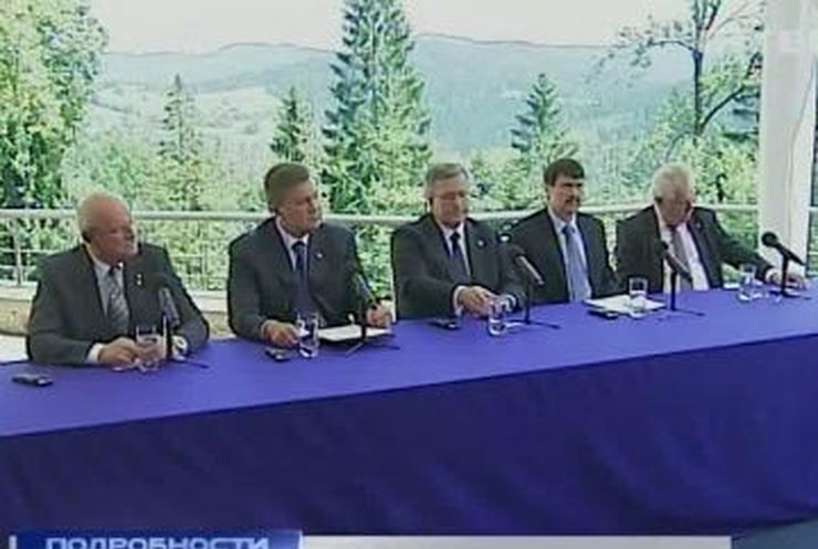 Янукович встретился с президентами "Вышеградской четверки"