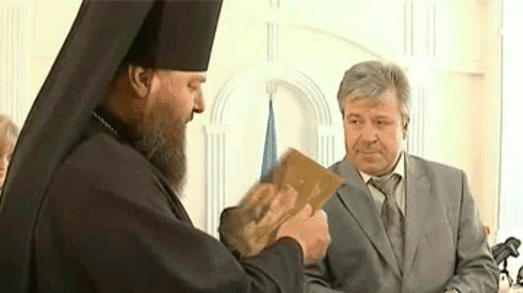 Черновицкий монастырь пополнился конфискованными церковными ценностями