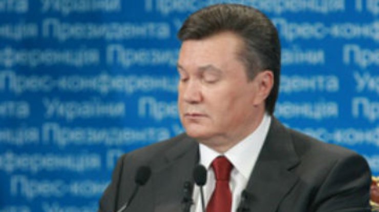 "Регионалы" подарят Януковичу на День рождения книгу