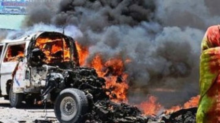 В Сомали взорвался армейский автомобиль