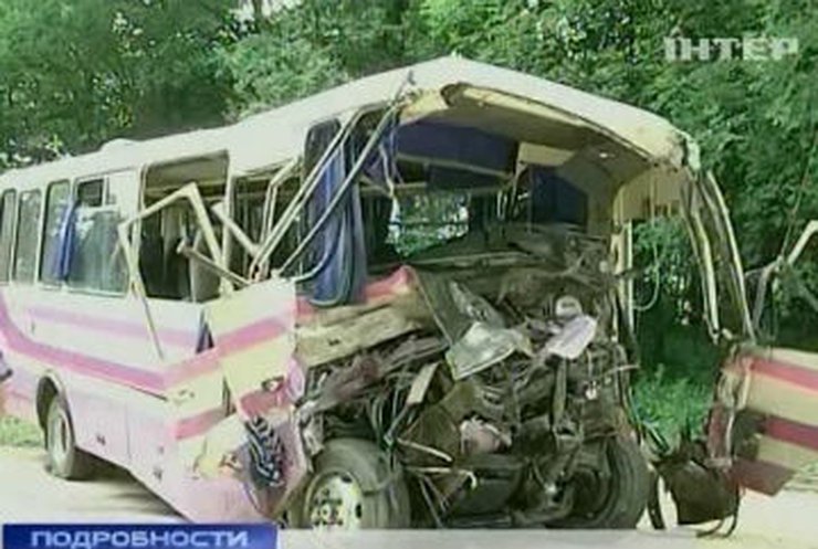 На Волыни столкнулись два автобуса: 8 человек погибли