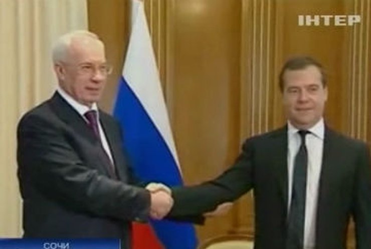 Азаров и Медведев договорились о совместном производстве Ан-124