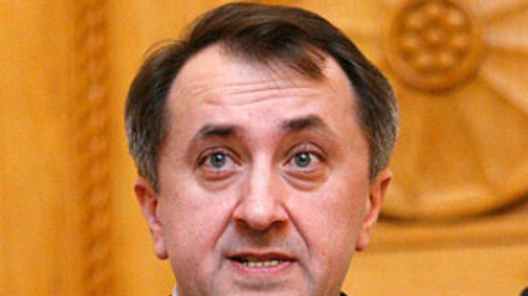 Властям удалось уменьшить влияние олигархических групп, - экс-министр экономики