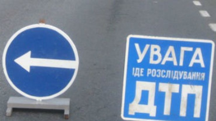На Житомирщине перевернулся автобус: Семеро пострадавших