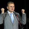 Мэра Львова два раза ударили на площади Рынок