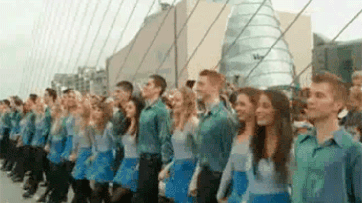 Более тысячи ирландцев станцевали в центре Дублина