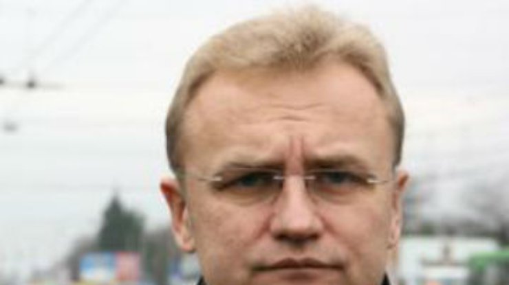 Мэр Львова допускает, что нападение на него было заказным