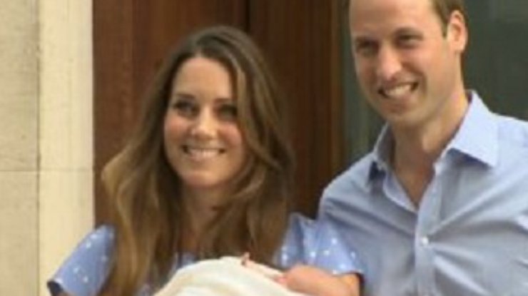 Принц Уильям и Кейт Миддлтон впервые вышли на публику с новорожденным (фото)