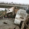 Ж/д катастрофа в Испании: Поезд сошел с рельсов на скорости около 200 км/ч, 77 погибших (ФОТО)