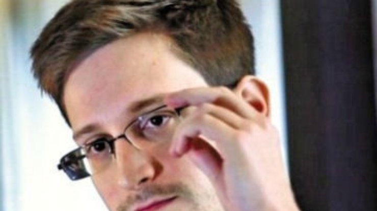 Вашингтон просит РФ отправить Сноудена в США, - СМИ