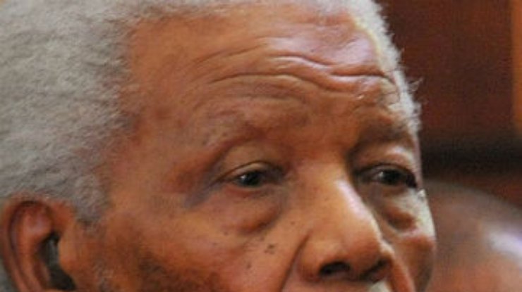 Нельсон Мандела идет на поправку, - власти ЮАР