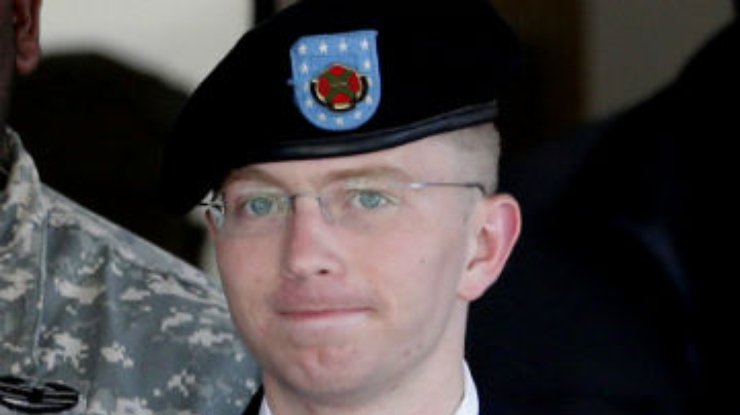 Информатора Wikileaks Мэннинга признали невиновным в оказании помощи врагу