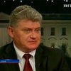 Отец Эдварда Сноудена собирается лететь в Москву
