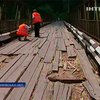 На Прикарпатье начался ремонт аварийного моста