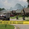 В США небольшой самолет упал на жилые дома
